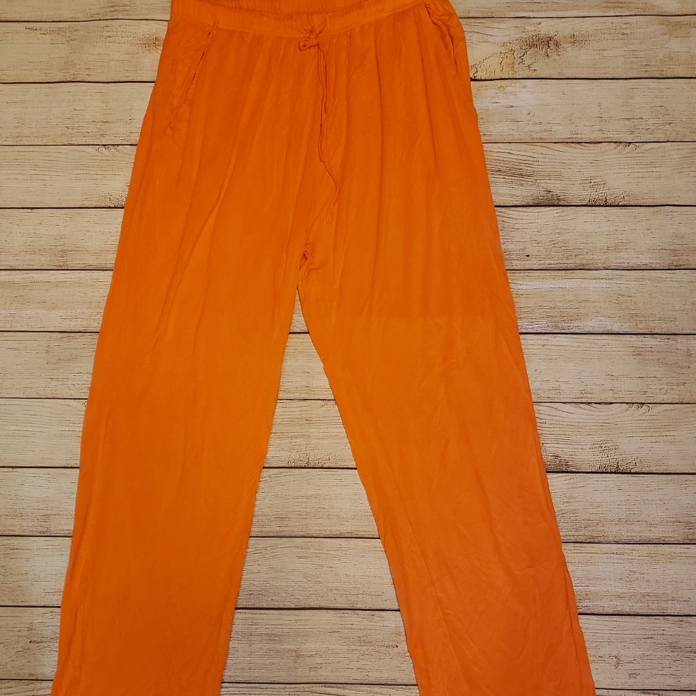 EUC XL orange lounge pants. Draw string waist. Pockets!
